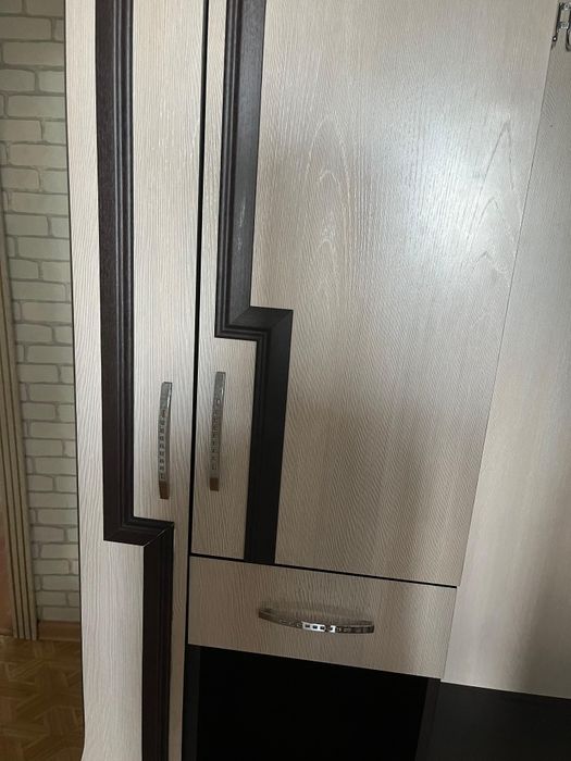 Продам шкаф для прихожей