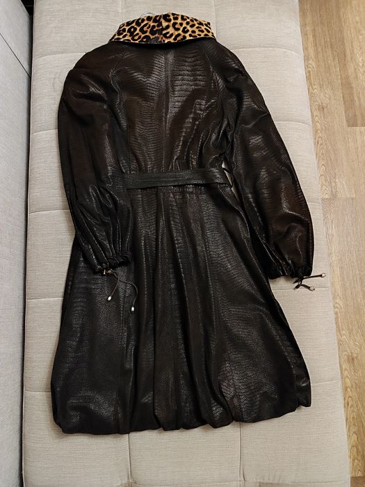 Продам женский осеннее плащ-пальто б/у