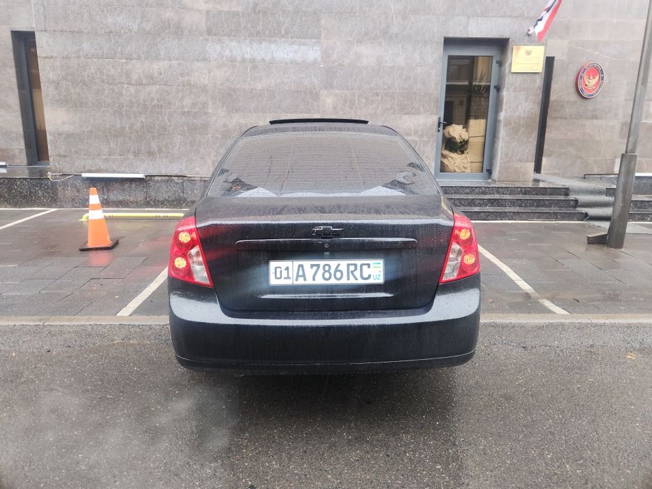 Сдам в  аренду джентру черный свет