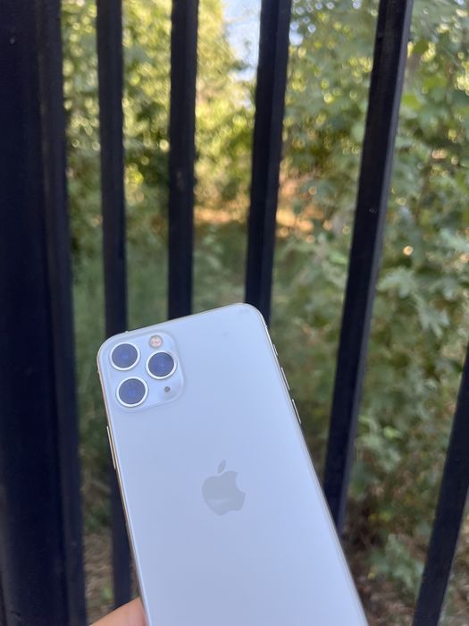 Iphone 11 pro    .