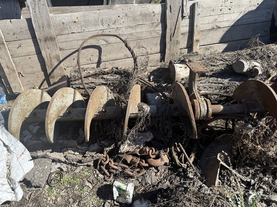 Шнек для асфальтоукладчика