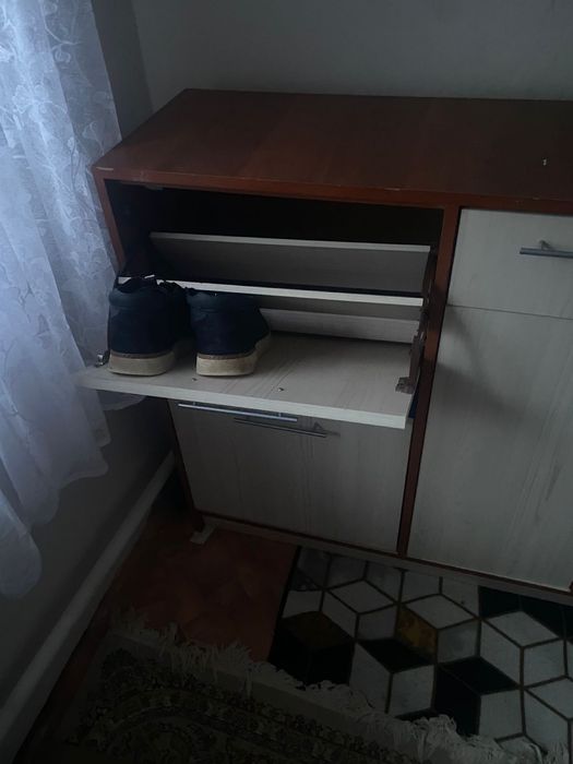 Продам тумбу для обуви