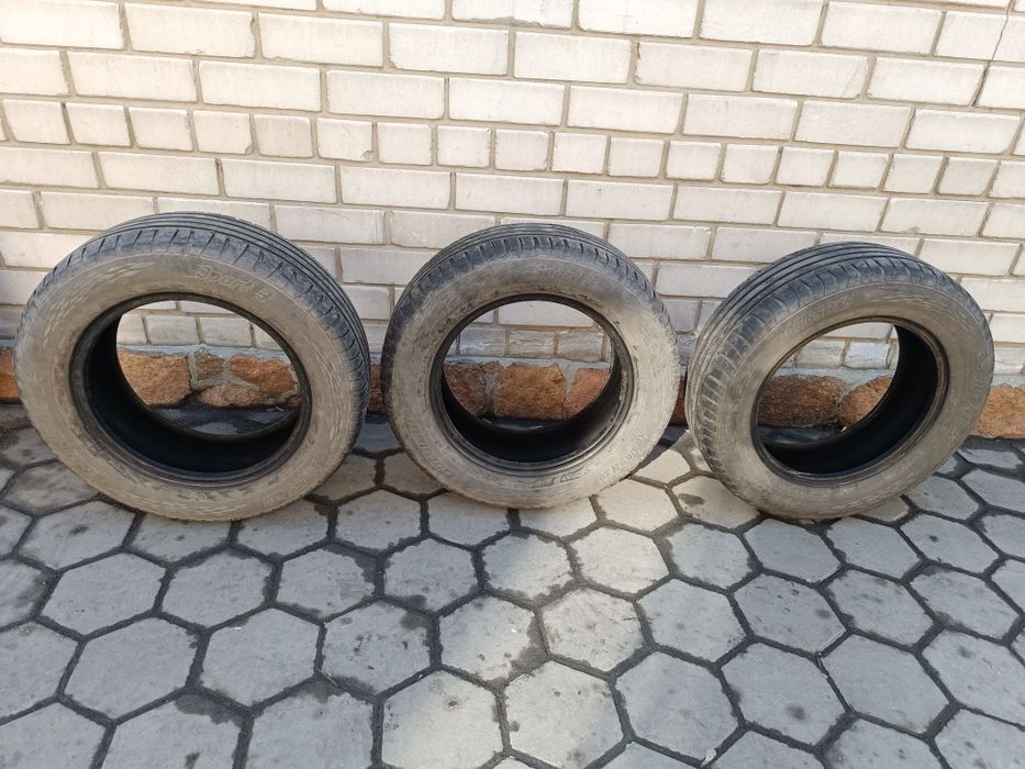 Продам шины размер 195/65R15