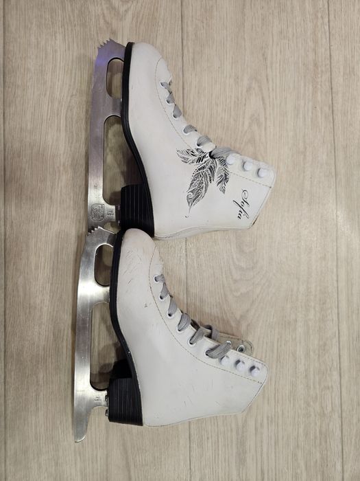 Коньки детские, фигурные