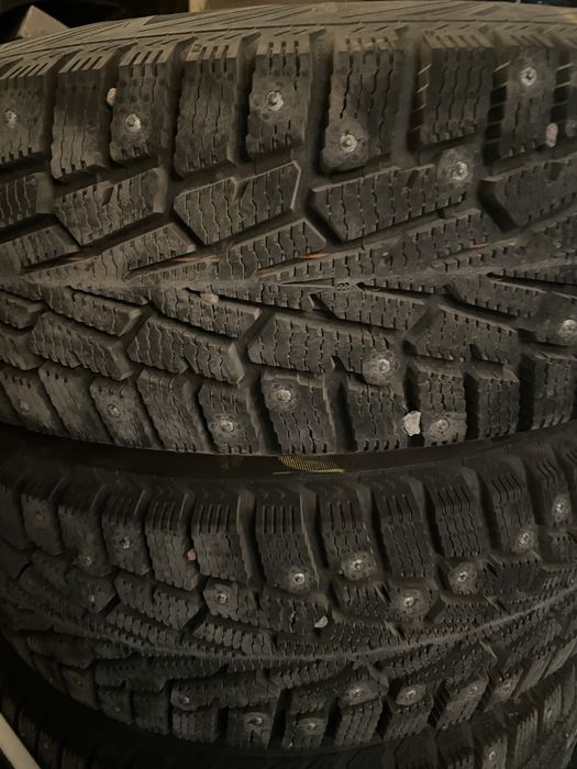 Продам резину с железками