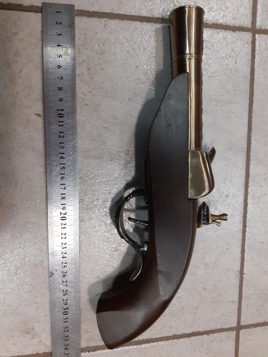 Запалка кремъчен пистолет,пищов