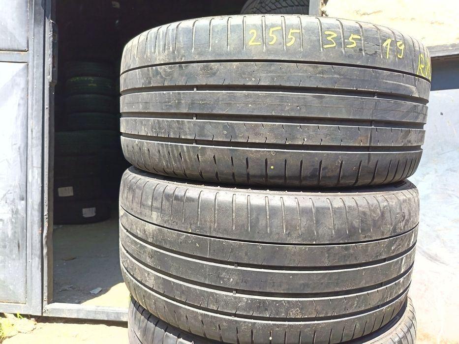 Anvelope vara 255 35 21 pirelli runflat 2021 5.2mm