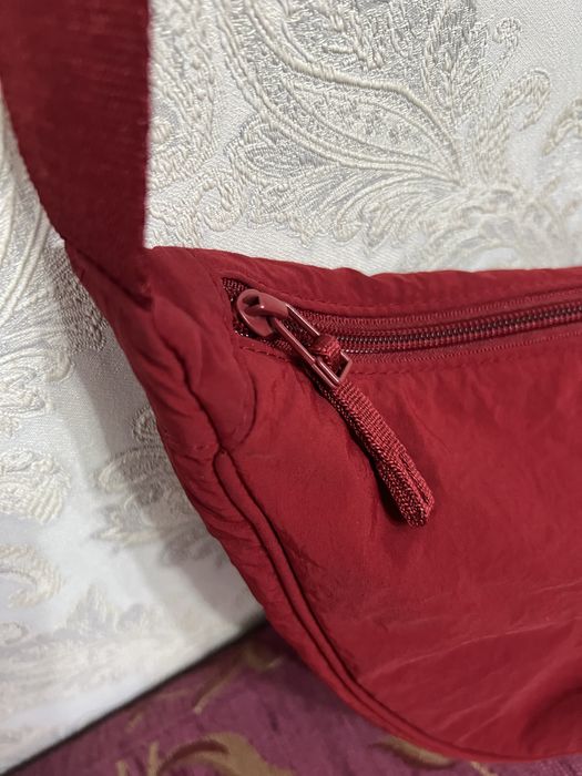 Сумка-бананка Uniqlo