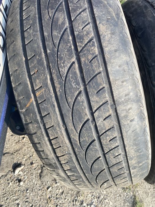 Продам резину 255/55R18