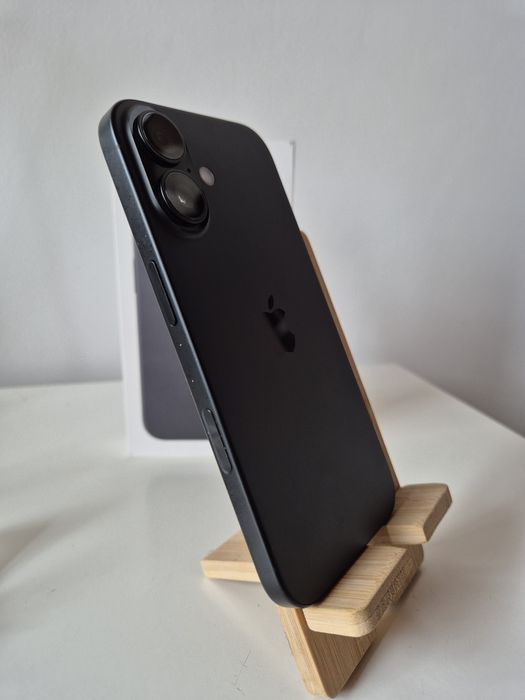 iPhone 16 256GB Full Box, neverlocked cu incarcator 30w