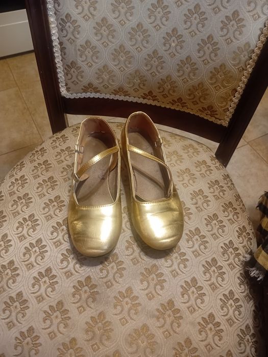Туфли для танцев. Туфли для девочки