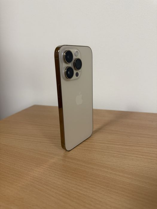 Много запазен Iphone 14 Pro 128 Gold