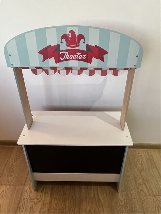 Дървен магазин и Театър 2в1