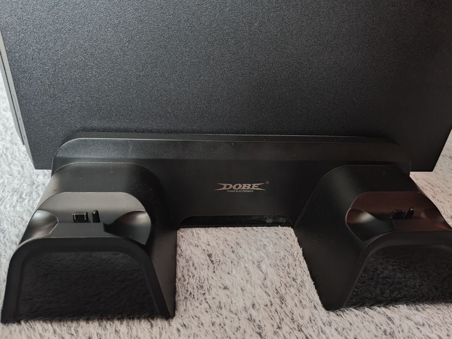 Consola PS4 Sony 1TB HDD 2 controllere plus Stand Vertical