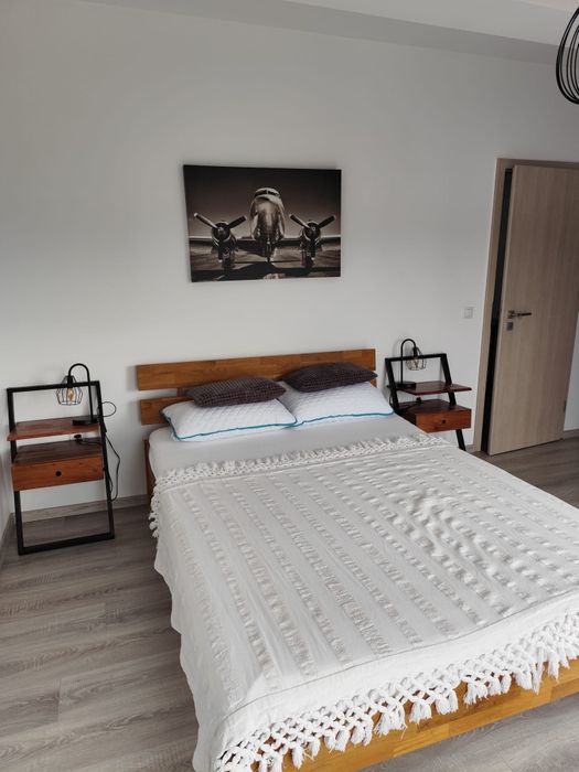 Inchiriez apartament