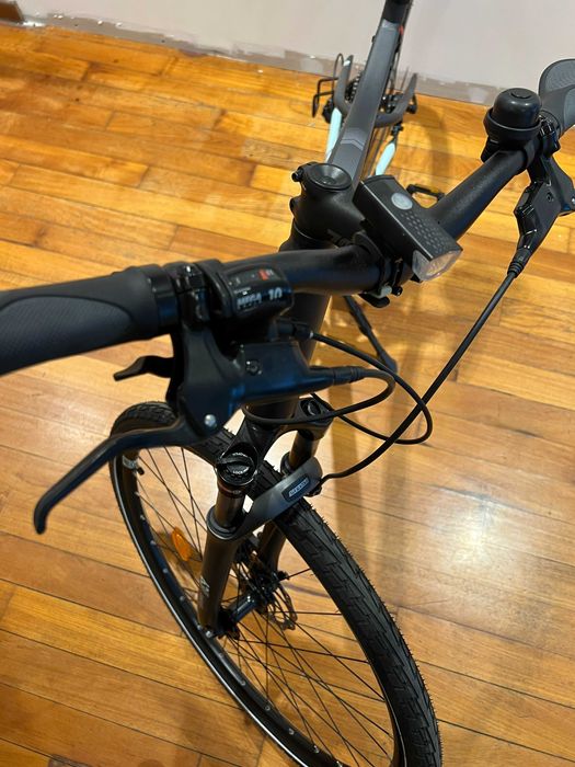 Bicicleta polivalenta Riverside 900