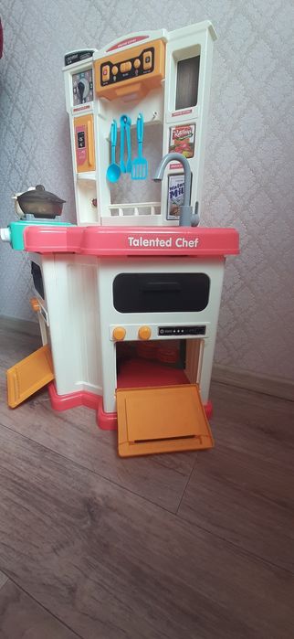 Игрушечная кухня