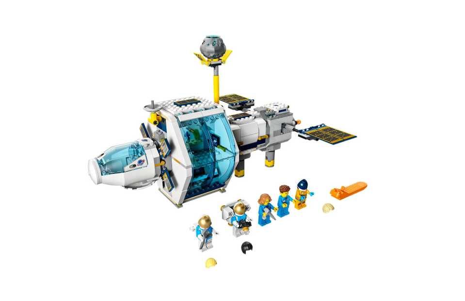 Lego City 60349  - Moon Space Station Space