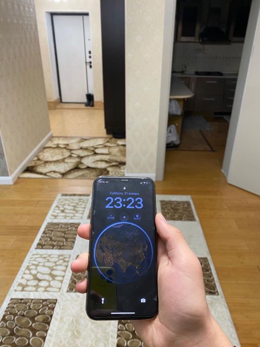 Айфон 11 про 64гигабайт