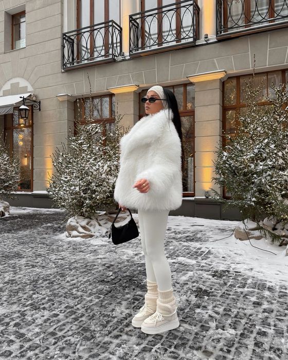 Белая шуба, размер 44