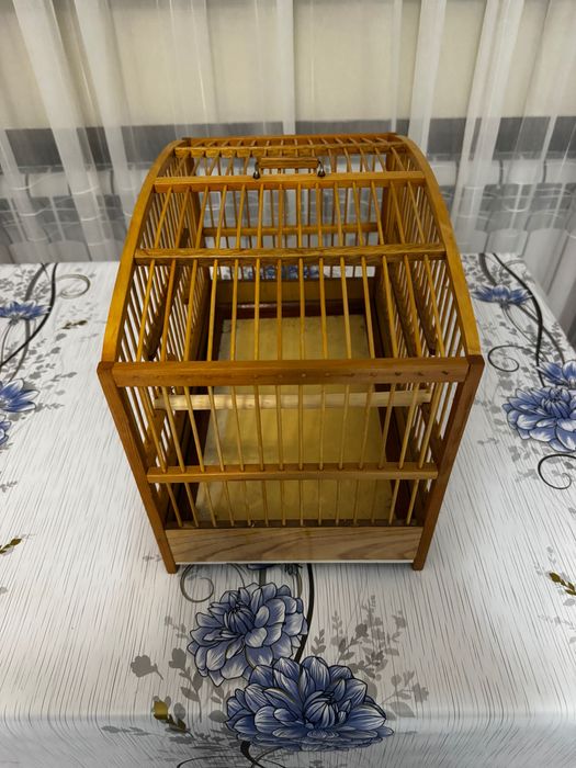 Клетка деревянная