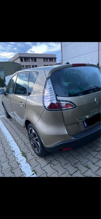 RENAULT Scenic