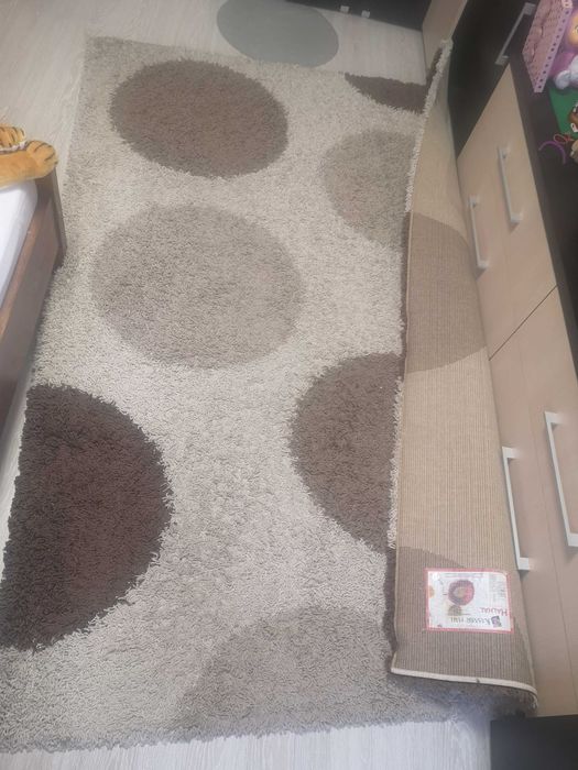 de vanzare covor gros cu par moale