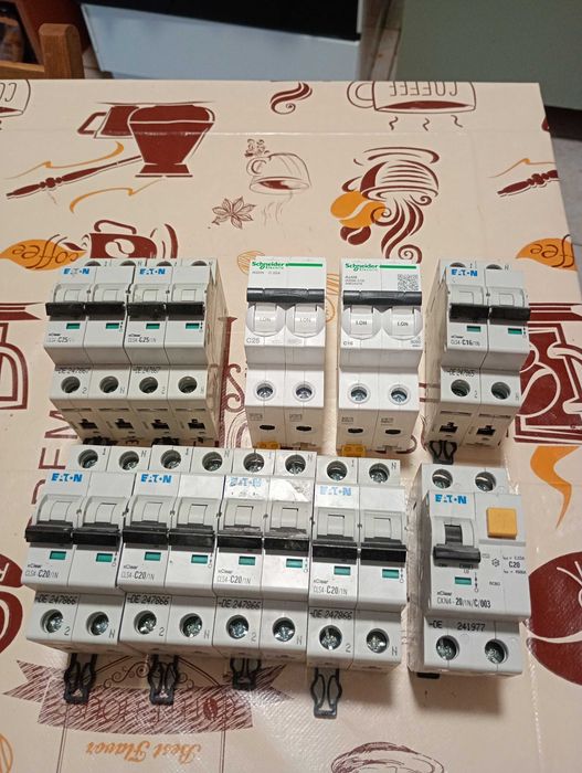 Vând siguranțe automate