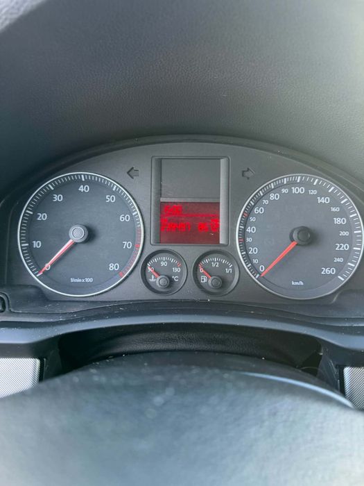 Volkswagen Golf – Benzină – 2006