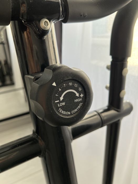 Продам эллиптический тренажер