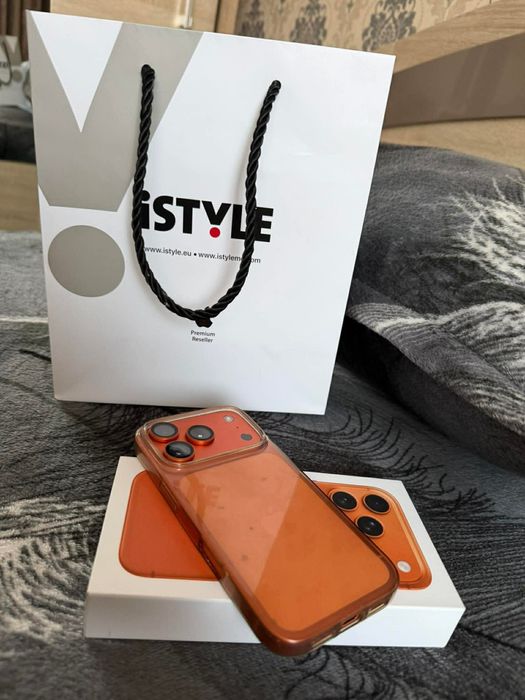 Vand iphone 17 pro  256 gb fullbox impecabil