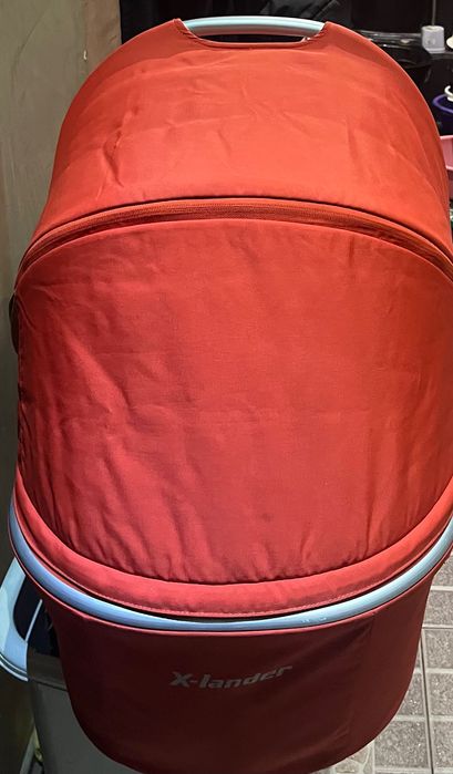 Продавам бебешки кош