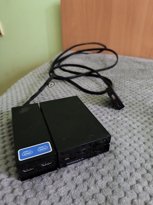 VR очила за PlayStation 4 + игра five nights at Freddy's Help wanted