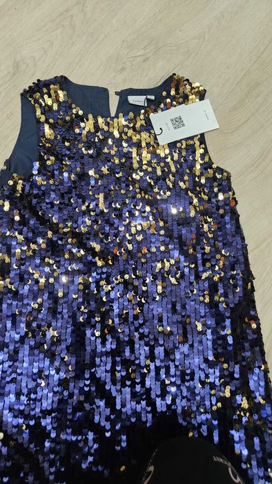 Шикарное платье на девочку.