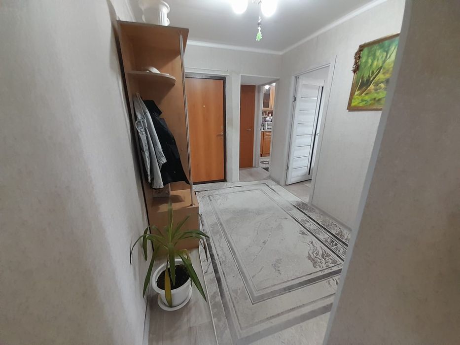 Срочно продам 3 комн.кв.в 4 мкр