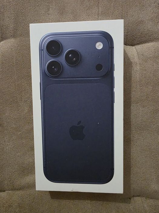 Iphone 17 PRO Deep Blue NOU