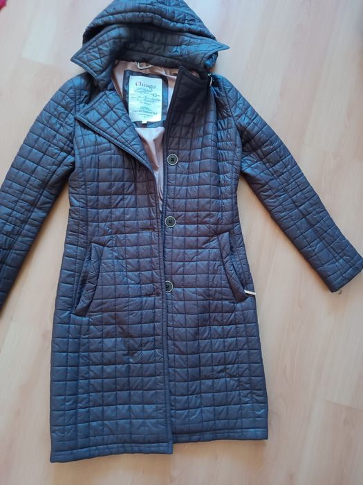 Осенняя женская куртка