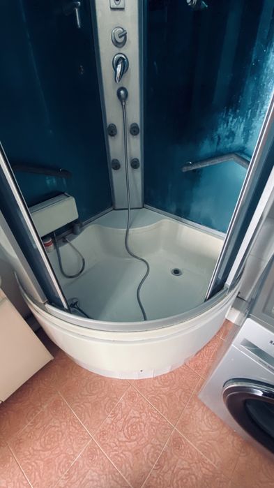 душевая кабина с подсветкой