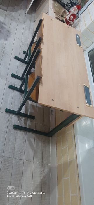 Парта для детей с 2 до 7 лет.