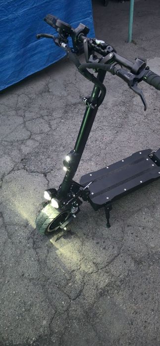 Электросамокат Genesis