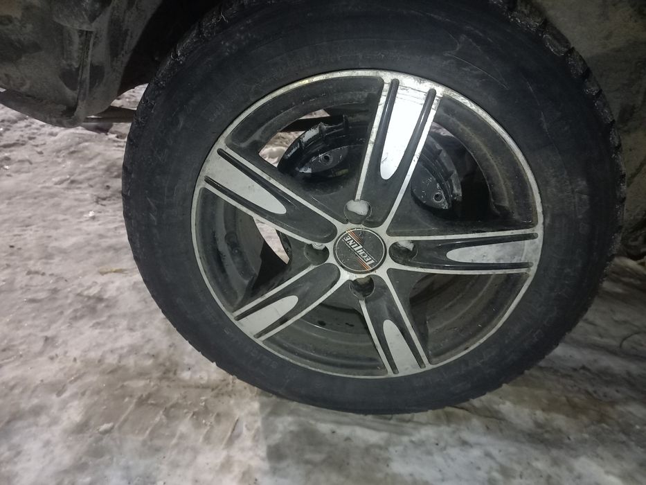 Ваз на запчасти двигатель и КПП