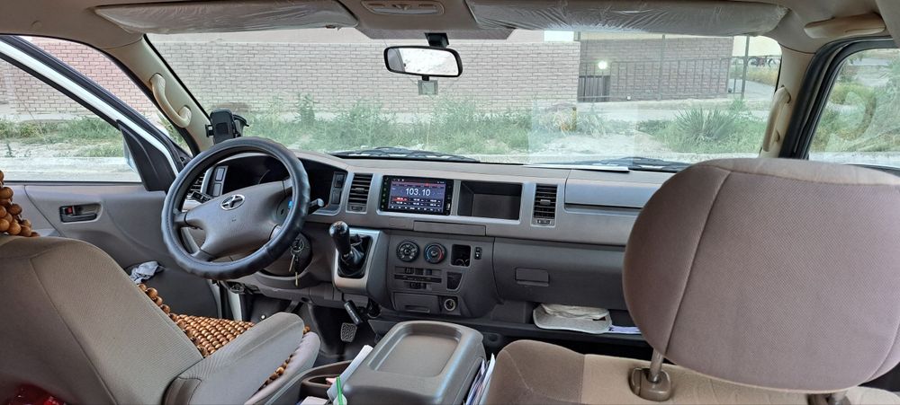 Микроавтобус Жойлонг сотилади. 18 места.