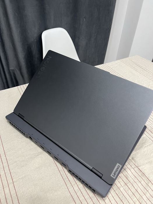 Lenovo Legion 5 15IAH7H
