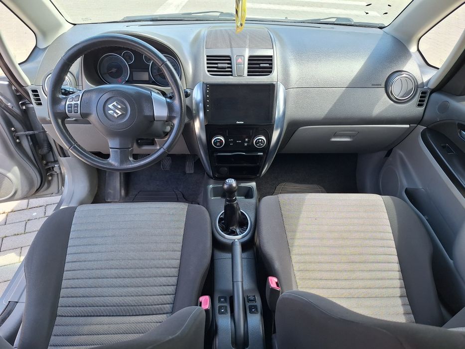 Suzuki SX4 // 4x4// 1.6 benzina! Klima! NAVI!