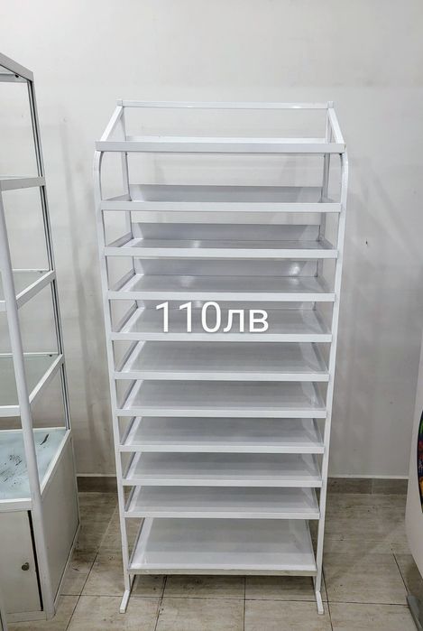 Стелажи за магазин