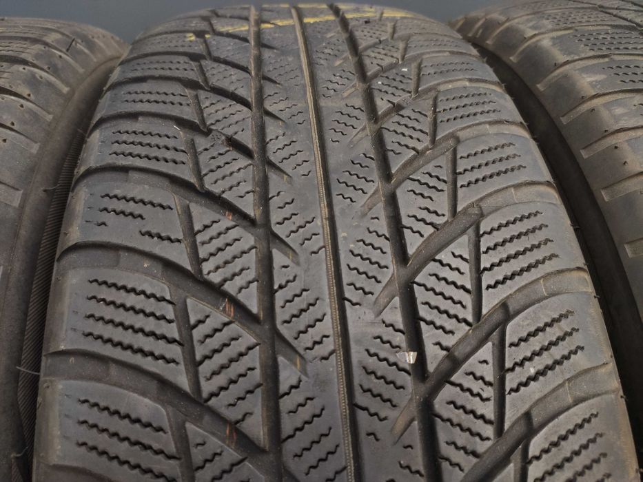 4бр Зимни Гуми 205 60 17 - Bridgestone