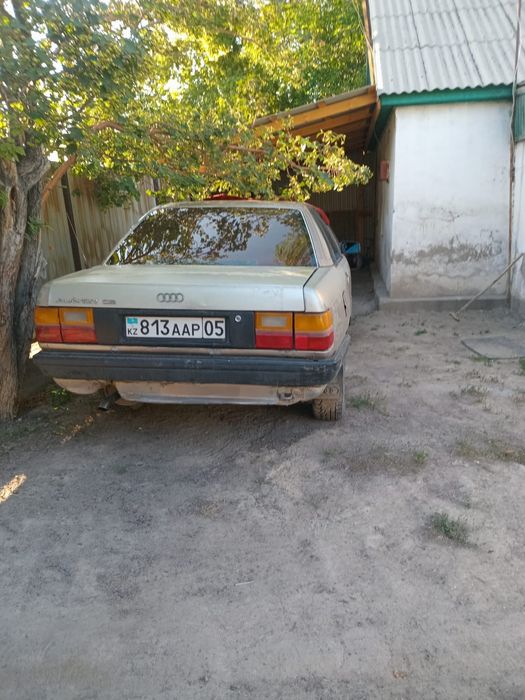 Audi 100 хорошое состояние