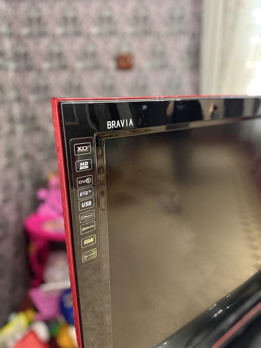 Телевизор с подставкой