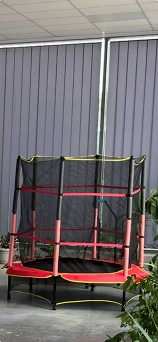 Vand trambulina copii cu plasa protectie, noua.