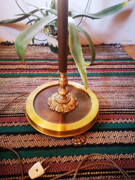 Старинна месингова лампа /лампион